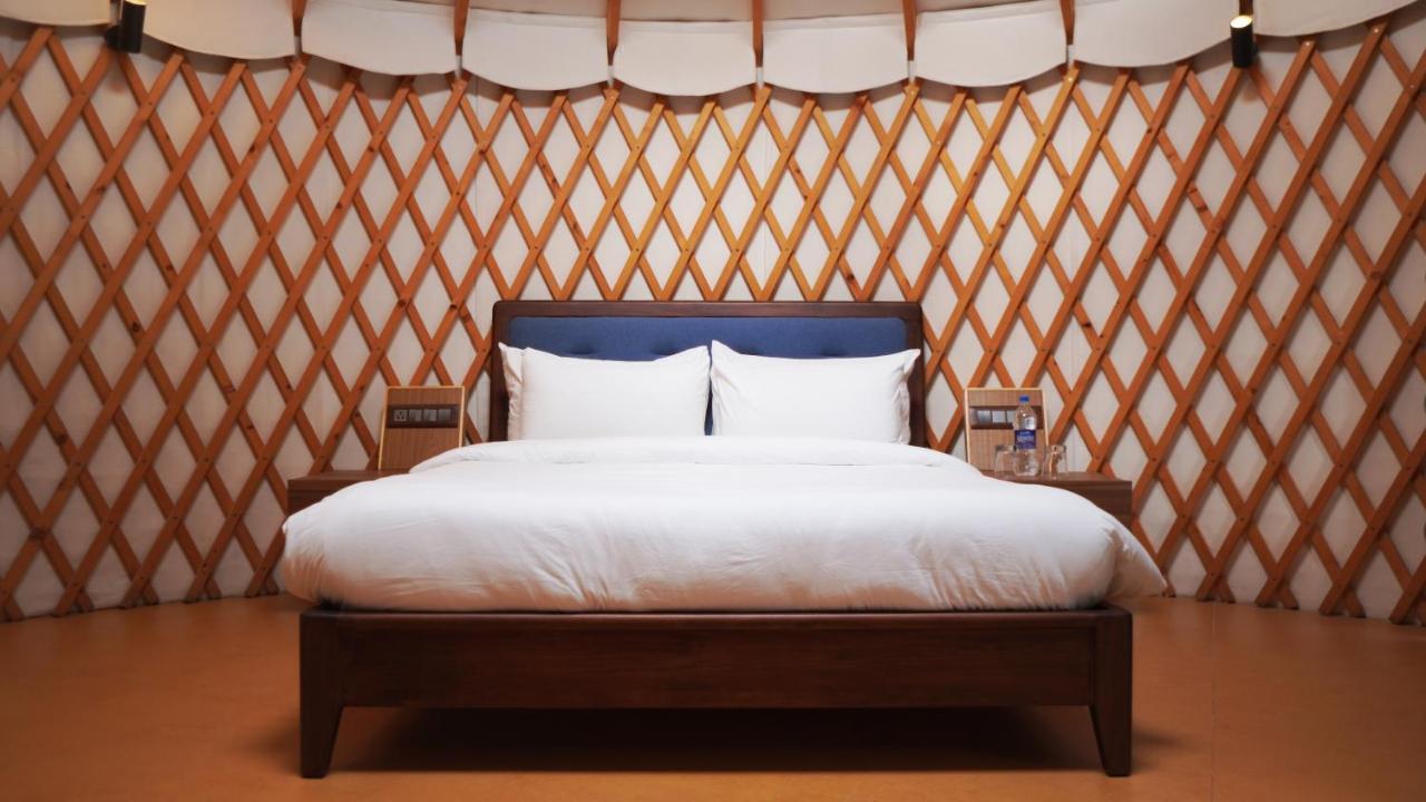 Shanti Resorts Valsad Eksteriør billede
