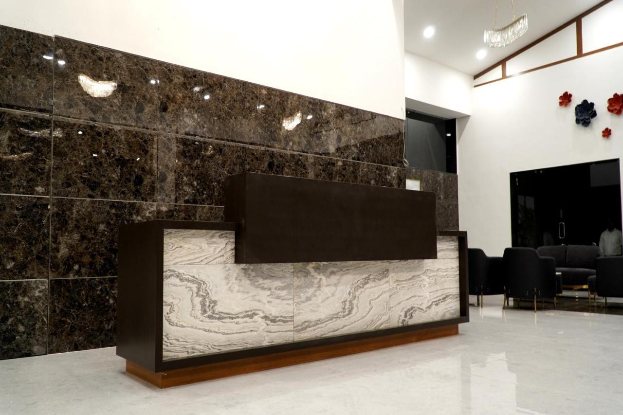 Shanti Resorts Valsad Eksteriør billede
