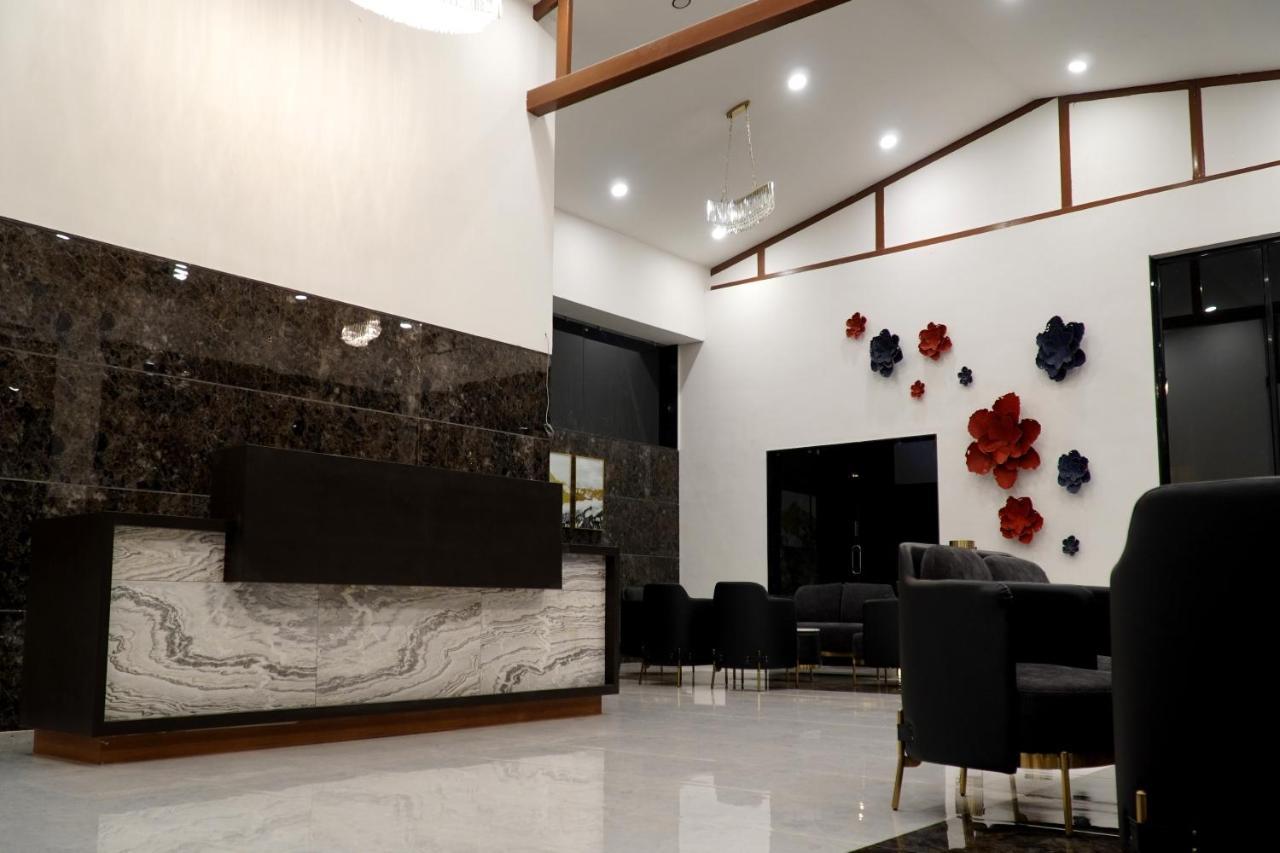Shanti Resorts Valsad Eksteriør billede